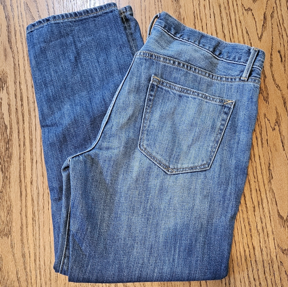 Gap 1969 sexy boyfriend size 30 jeans.
